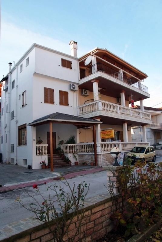 Stis Kyra - Vasilikis Apartment Ioannina Exterior photo