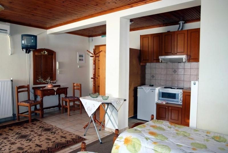 Stis Kyra - Vasilikis Apartment Ioannina Exterior photo